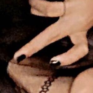 Meet your Posher, Lydia